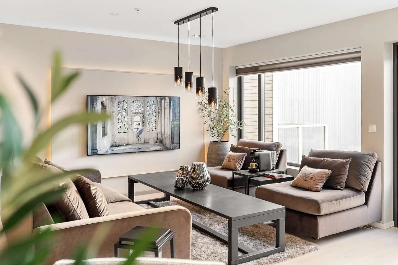 Home Window Tinting Near Me: Find Local Pros